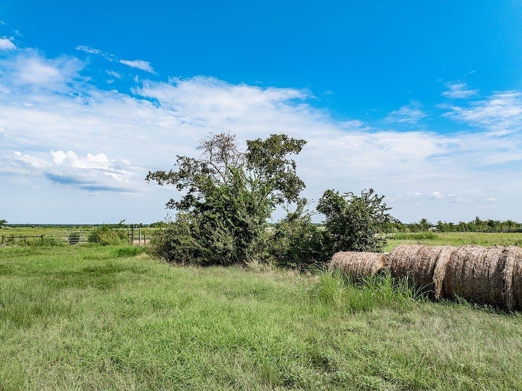 9.99 acres in Fayette County - photo 4