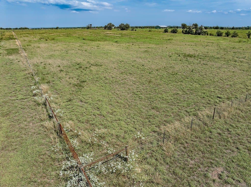 9.99 acres in Fayette County - photo 8