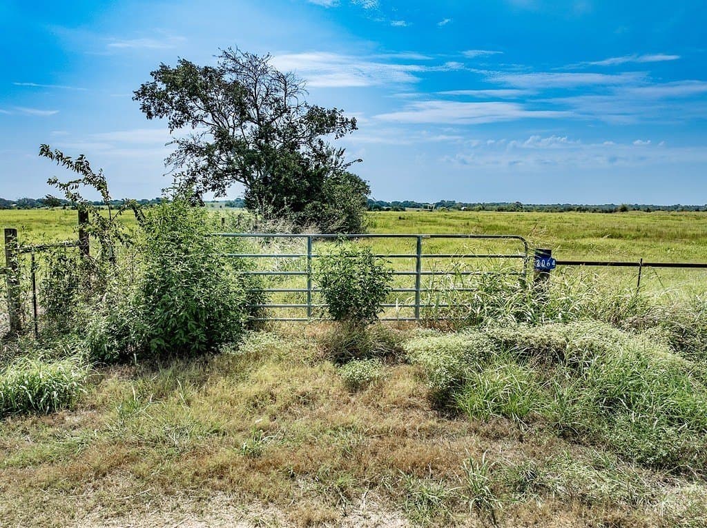 9.99 acres in Fayette County - photo 3
