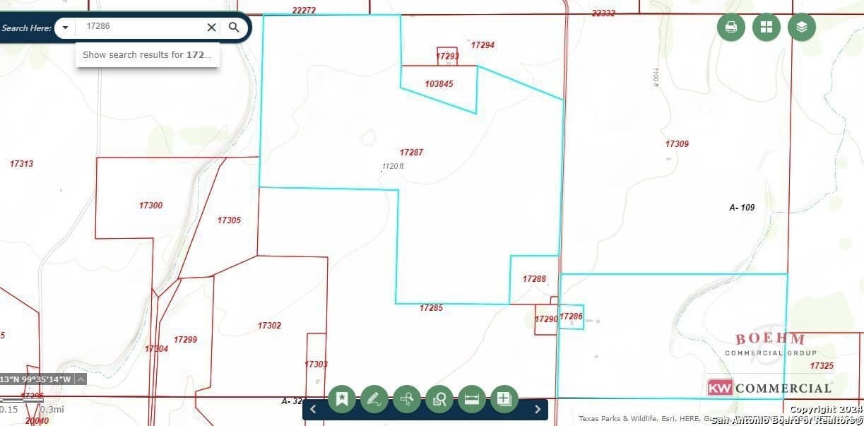 677 acres in Uvalde County - photo 4
