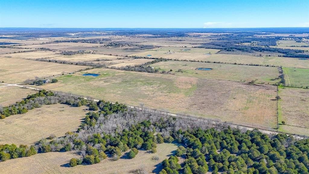5.02 acres in Navarro County - photo 9