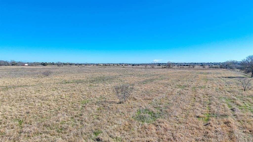 5.02 acres in Navarro County - photo 4