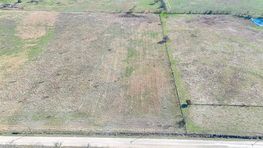 5.02 acres in Navarro County - photo 14