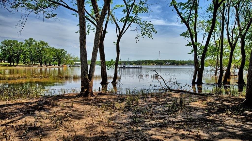 7.54 acres in Montague County - photo 4