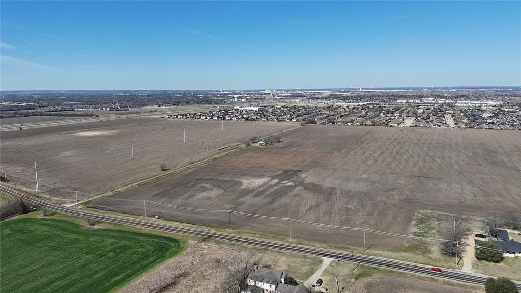 25.31 acres in Ellis County - photo 8