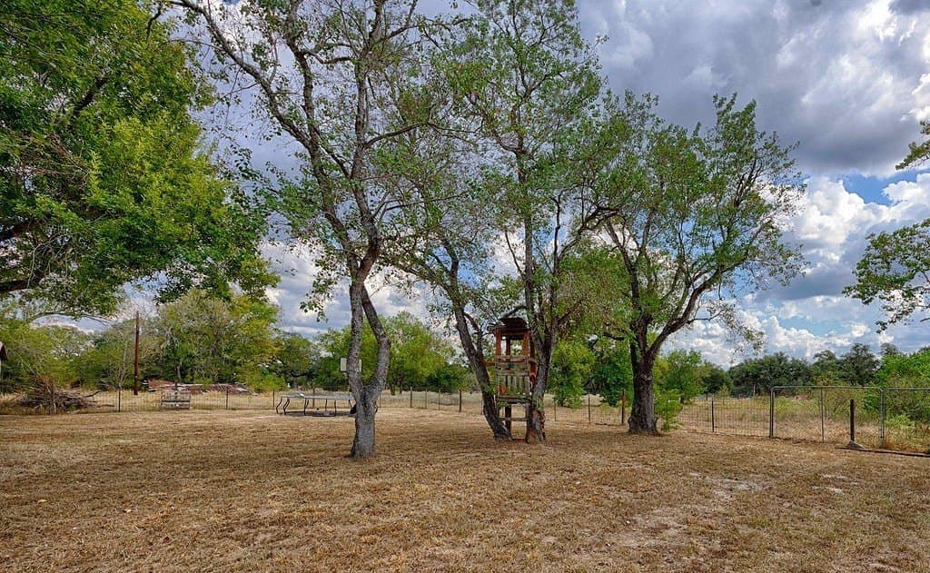 3.27 acres in Lavaca County - photo 21