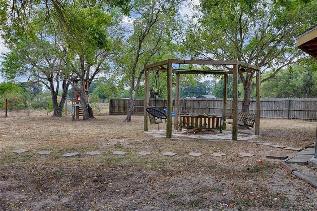 3.27 acres in Lavaca County - photo 19