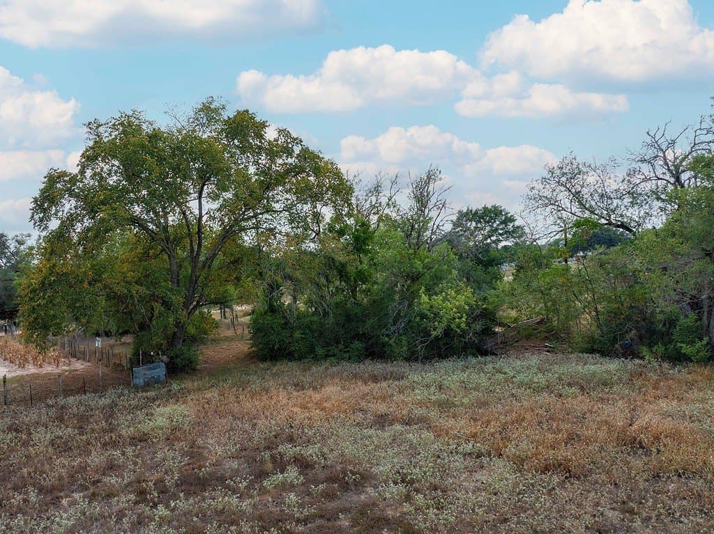 3.27 acres in Lavaca County - photo 22