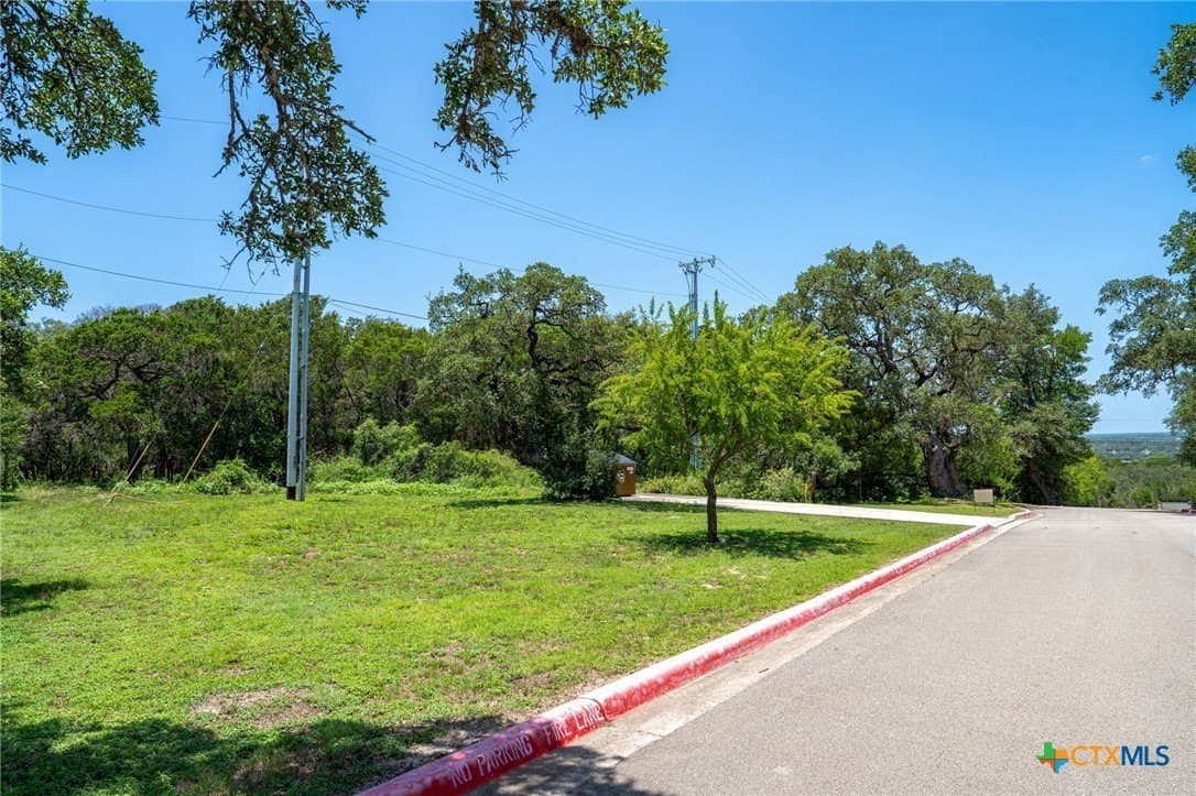 4.71 acres in Comal County - photo 5