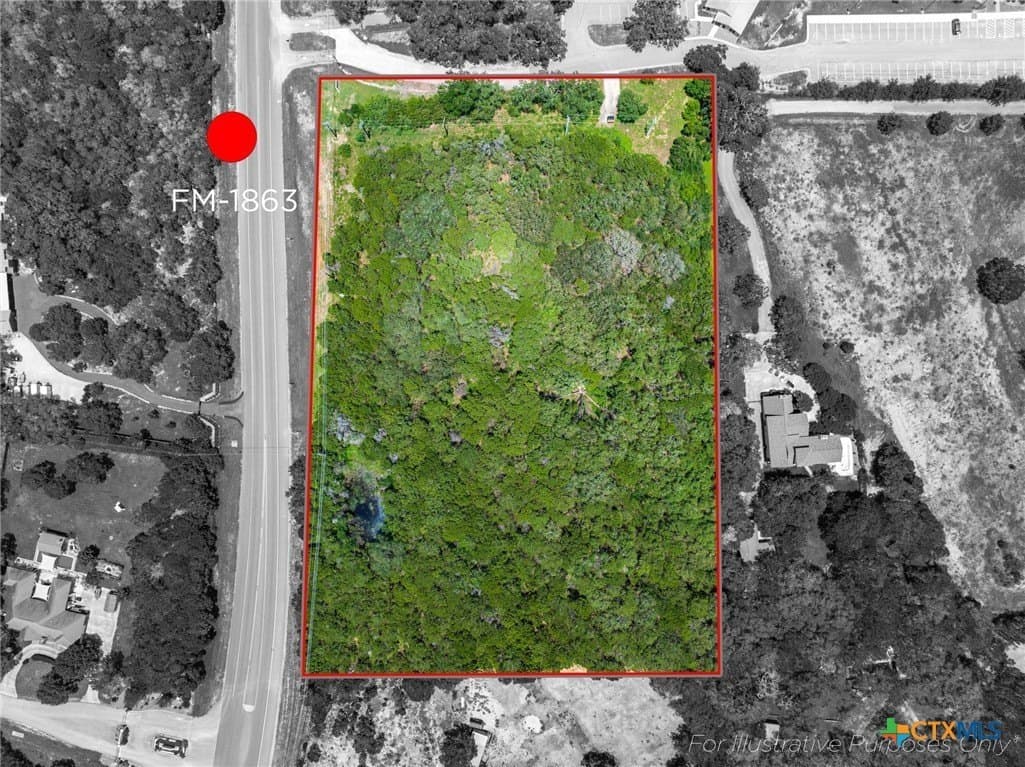 4.71 acres in Comal County - photo 2