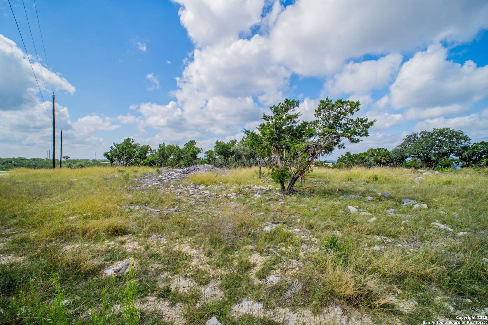 5.09 acres in Bandera County - photo 17