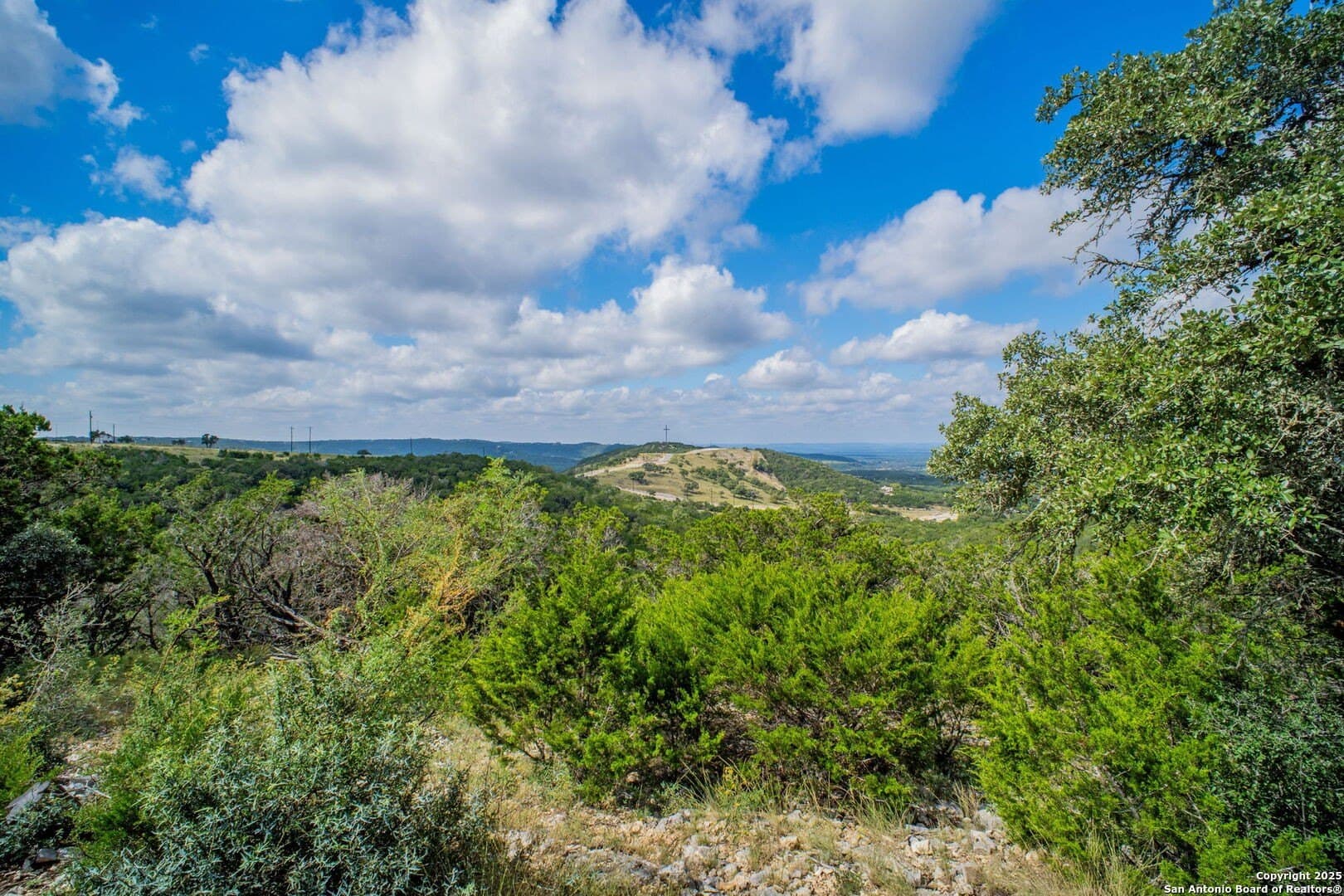 5.09 acres in Bandera County - photo 5