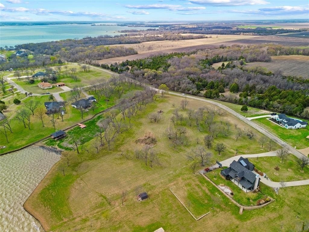 0.78 acres in Navarro County - photo 13