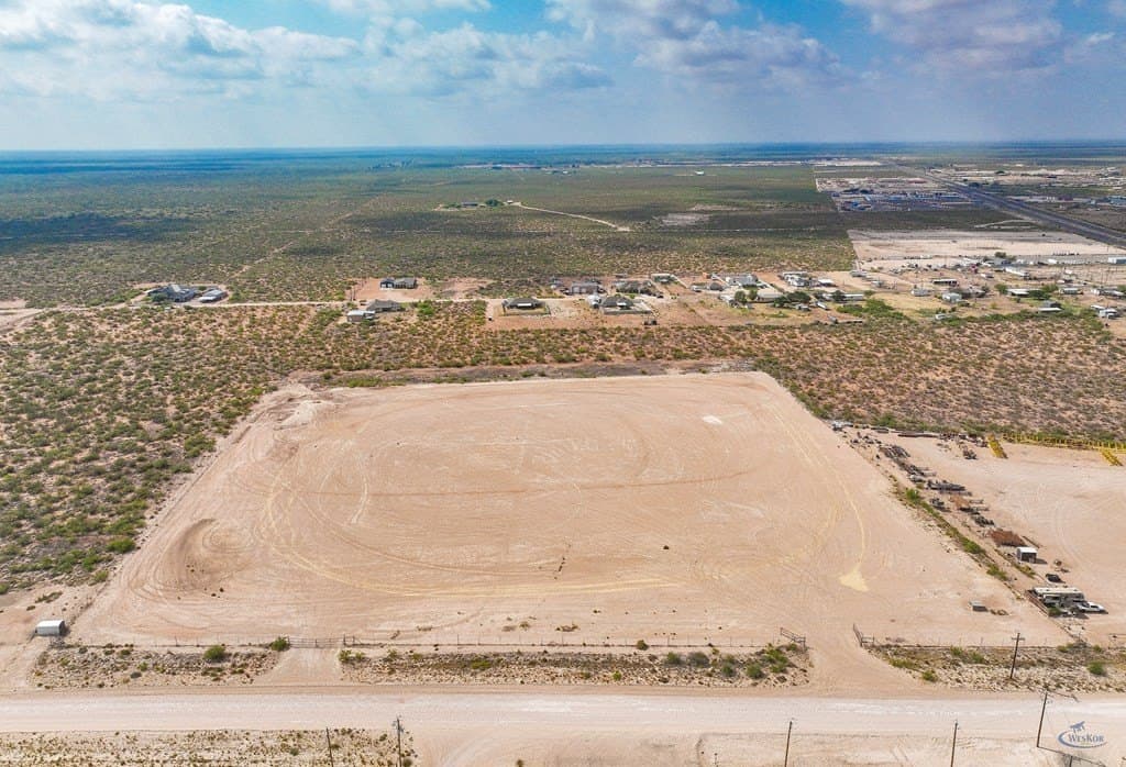 12.35 acres in Ward County - photo 2