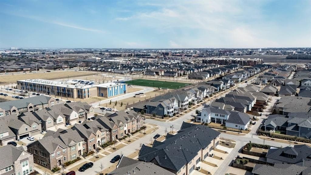 2,570 acres in Denton County - photo 34