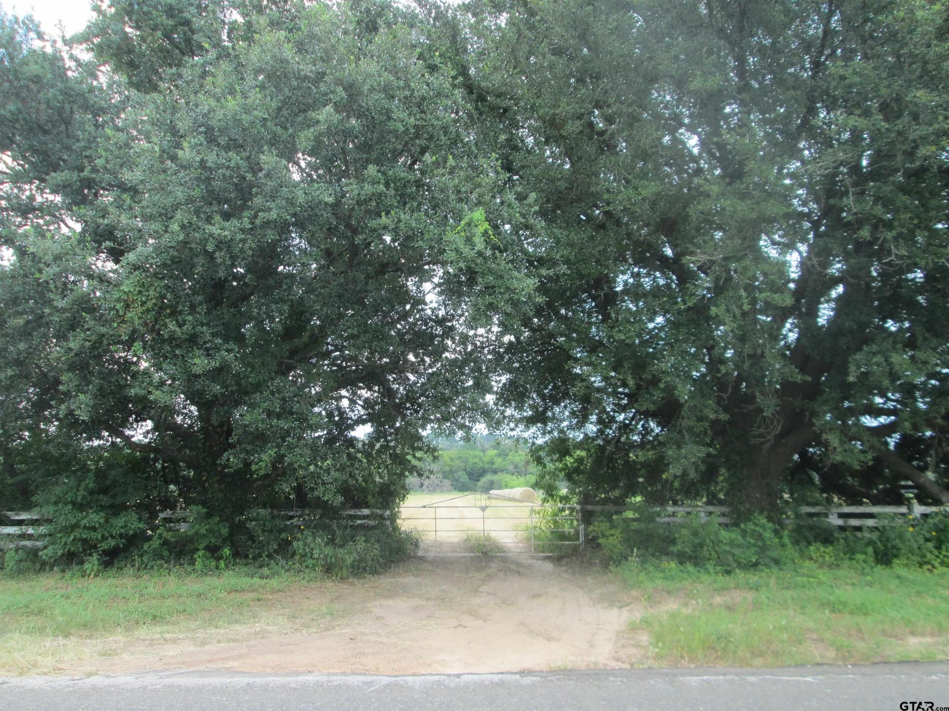 18.25 acres in Smith County - photo 10