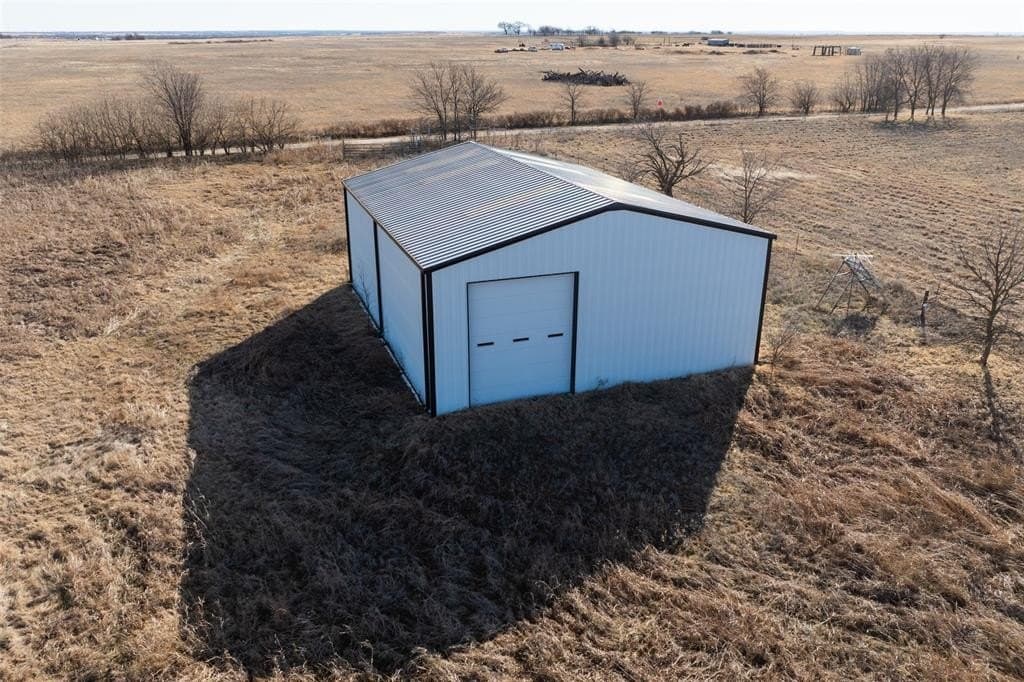 6.74 acres in Montague County - photo 6