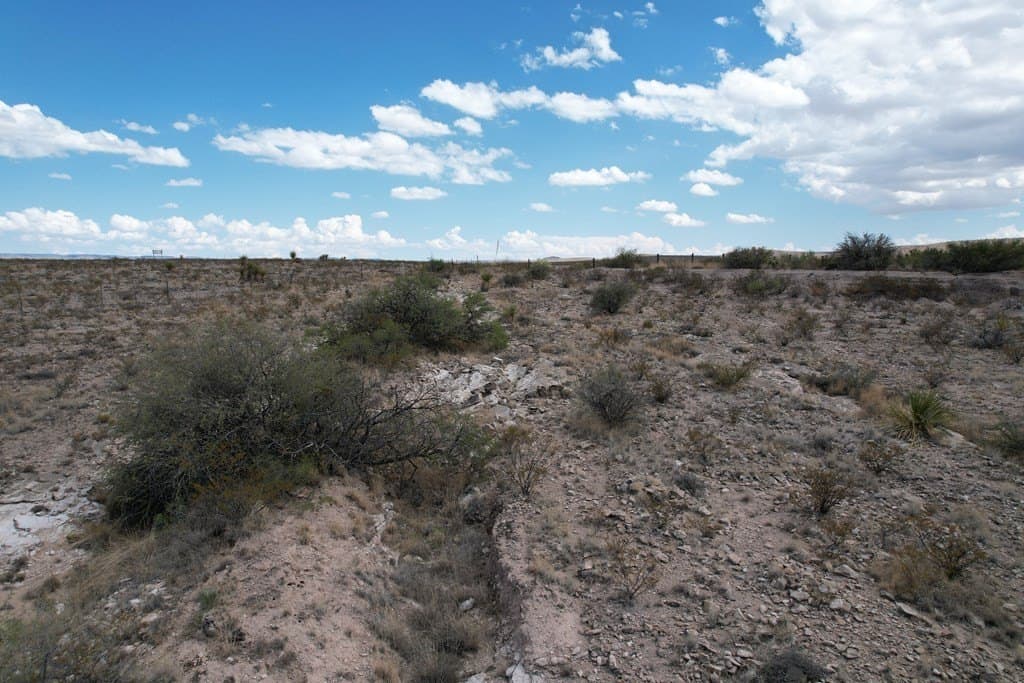20.01 acres in Hudspeth County - photo 3