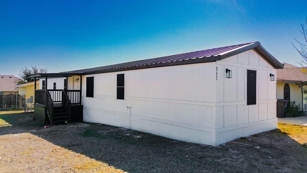 317 Balcones Blvd
