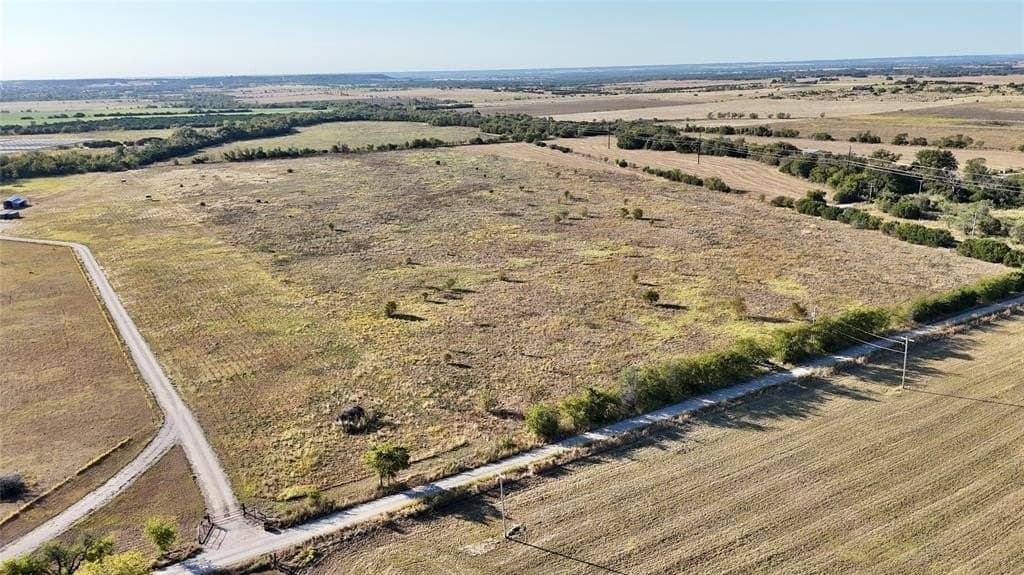 20 acres in Bosque County - photo 2