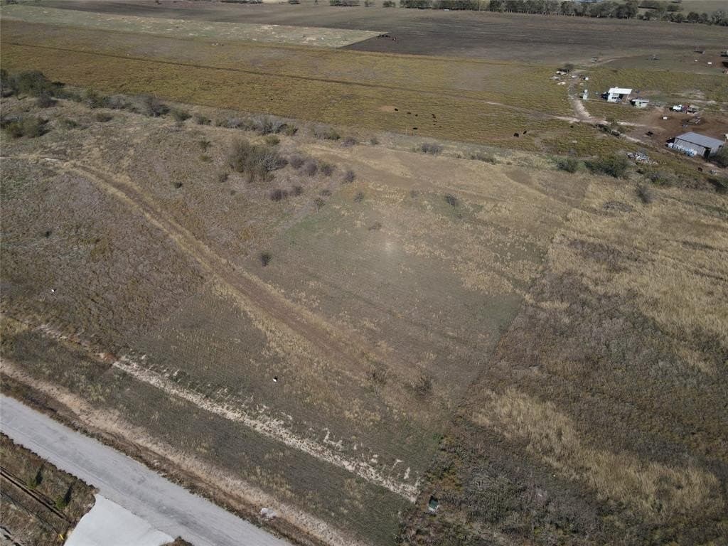 2 acres in Hill County - photo 5