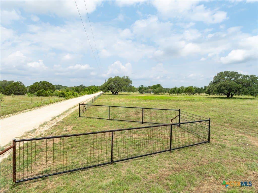 15.01 acres in Hamilton County - photo 2