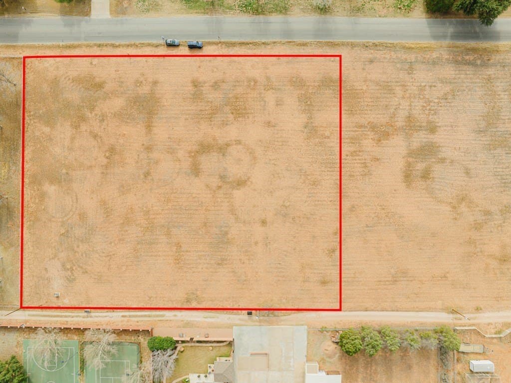 2 acres in Midland County - photo 4