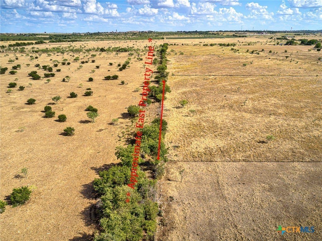 10.79 acres in Williamson County - photo 6