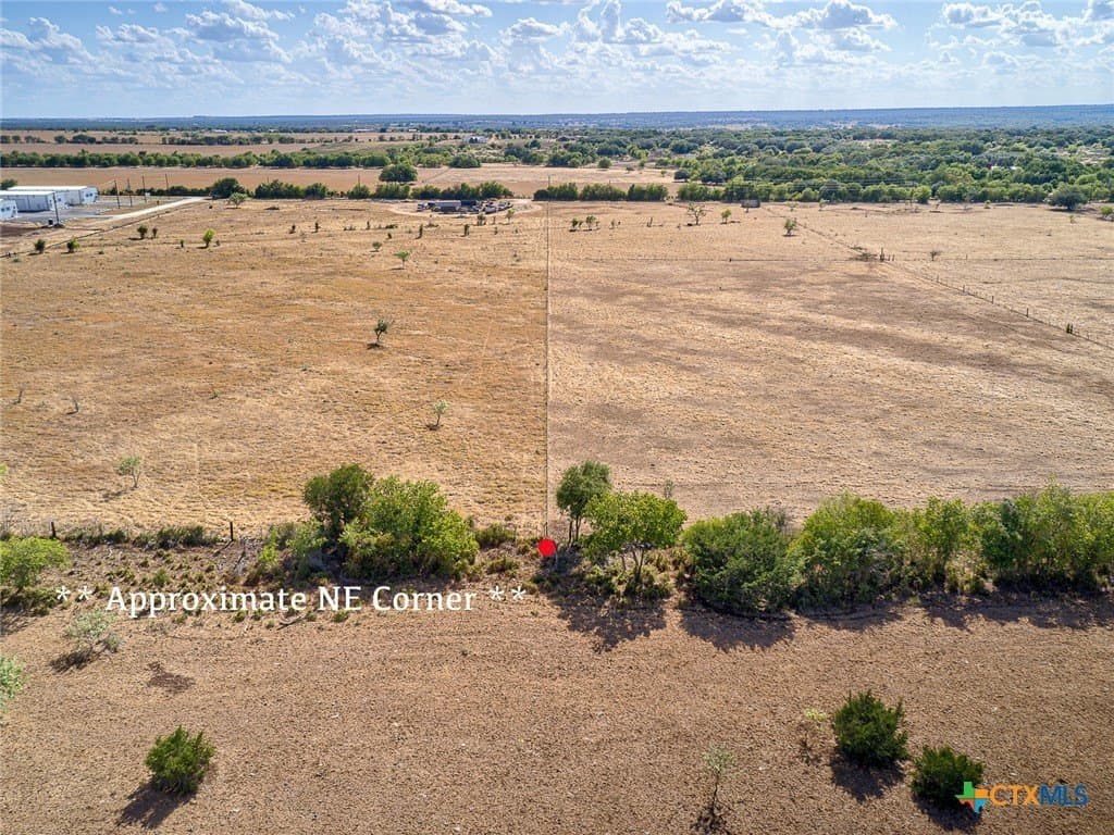 10.79 acres in Williamson County - photo 5