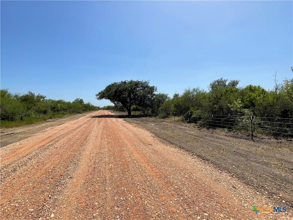 5.01 acres in Victoria County - photo 8