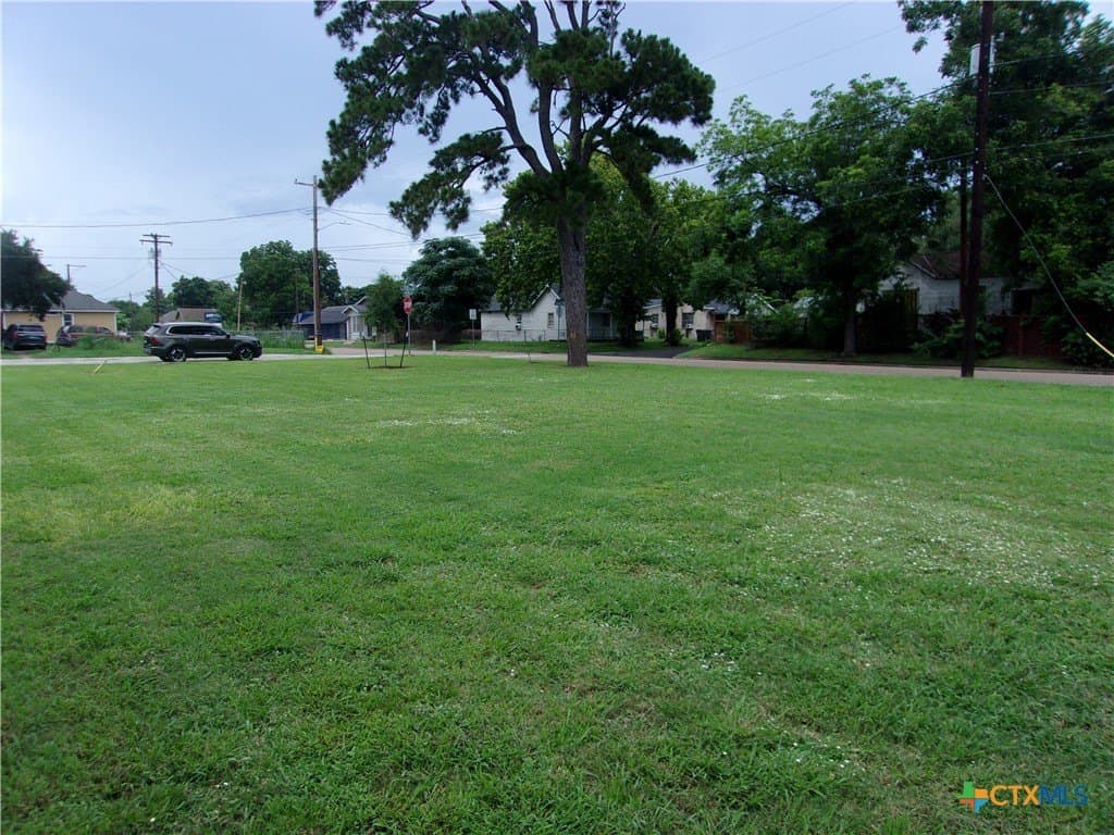 0.23 acres in Victoria County - photo 3