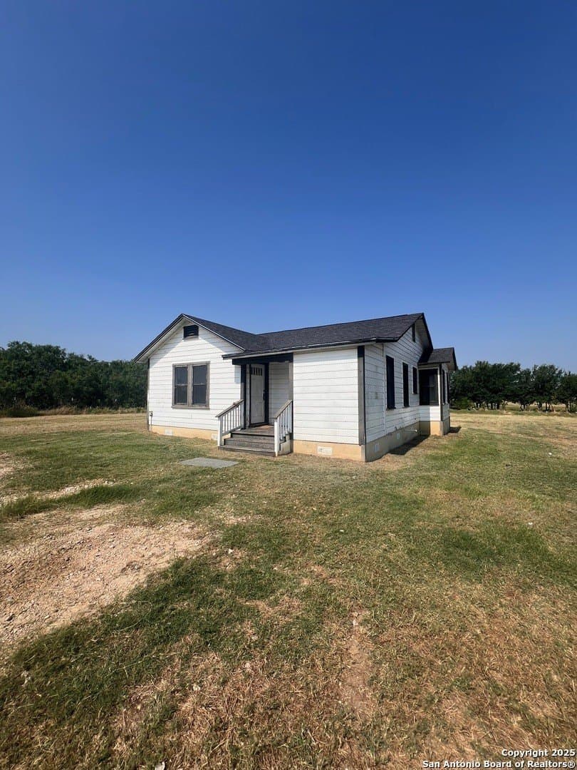 10 acres in Guadalupe County - photo 15