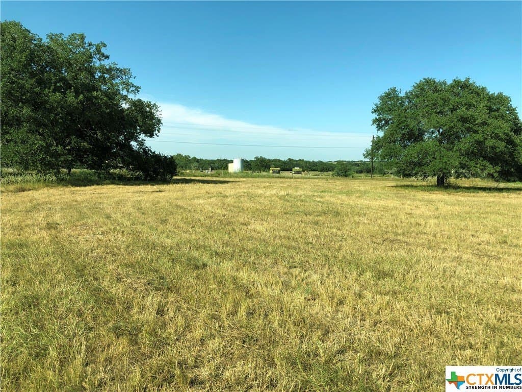 1.12 acres in Lavaca County - photo 3