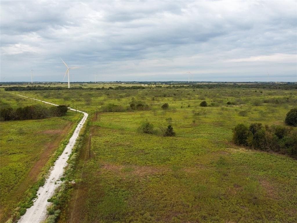 10.01 acres in Hill County - photo 2
