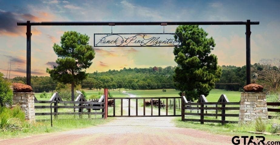 0.9 acres in Anderson County - photo 39