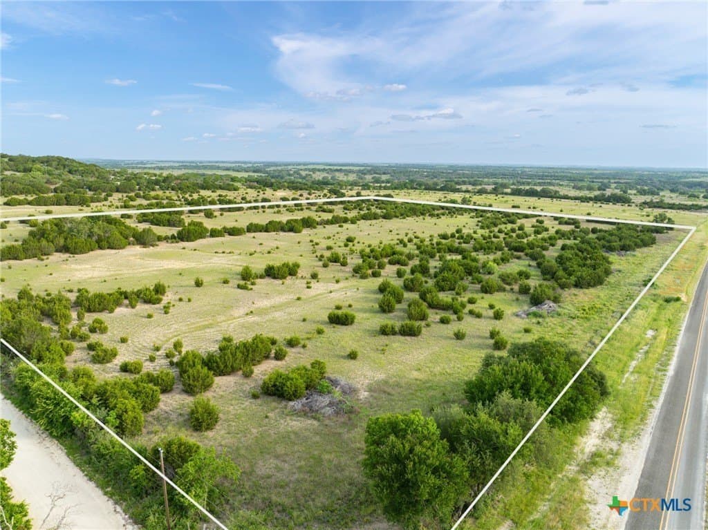 21.5 acres in Hamilton County - photo 2