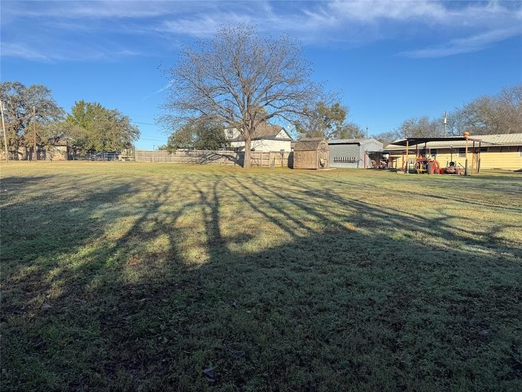 0.51 acres in Wise County - photo 11