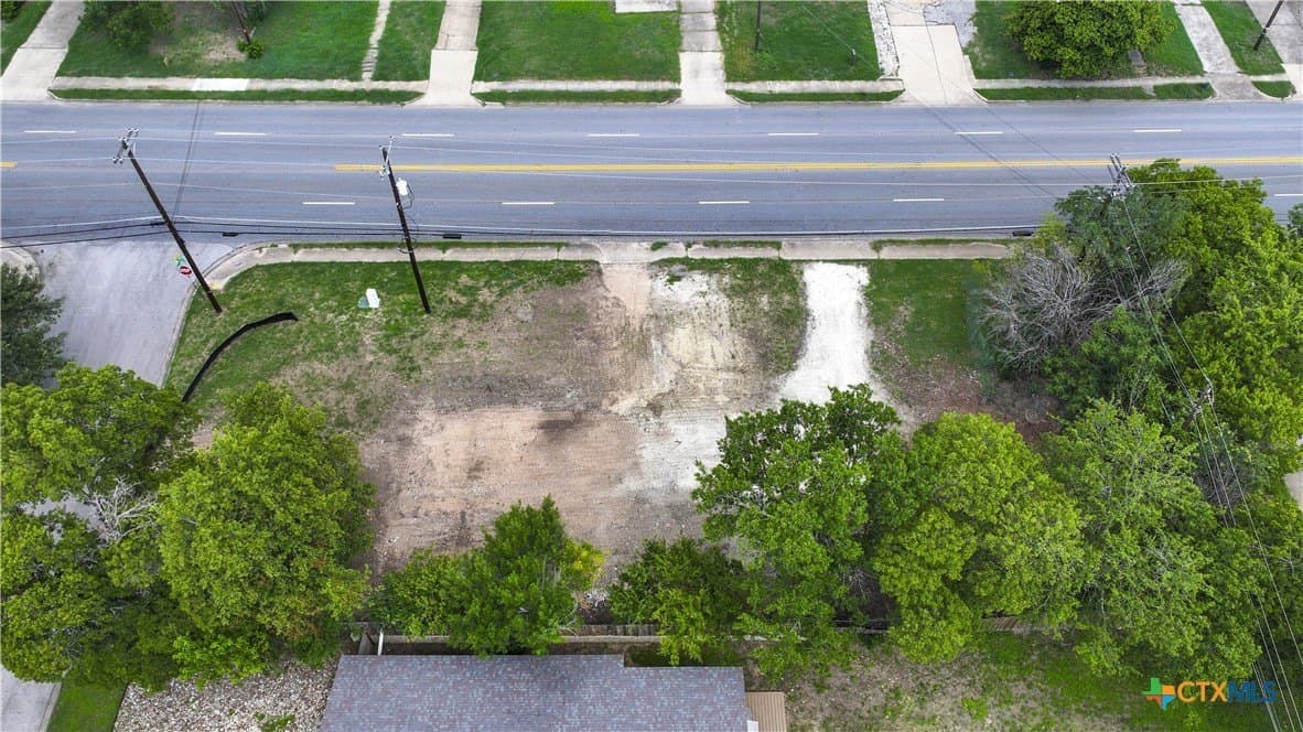 0.26 acres in Travis County - photo 9