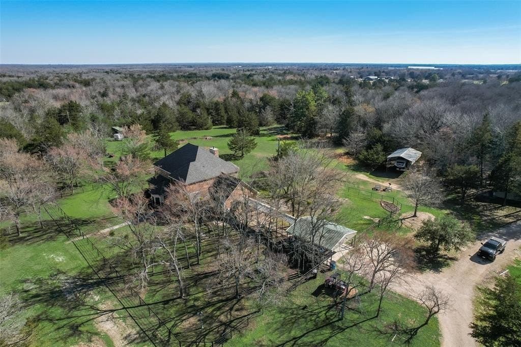 10 acres in Hopkins County - photo 5