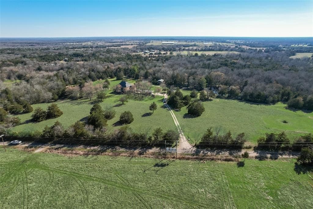 10 acres in Hopkins County - photo 6