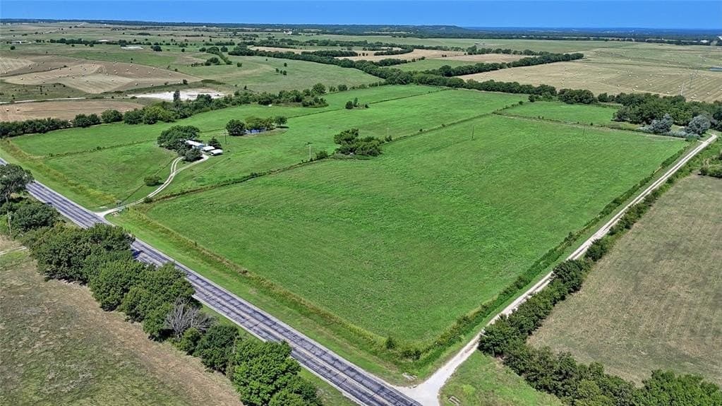 43.5 acres in Montague County - photo 28