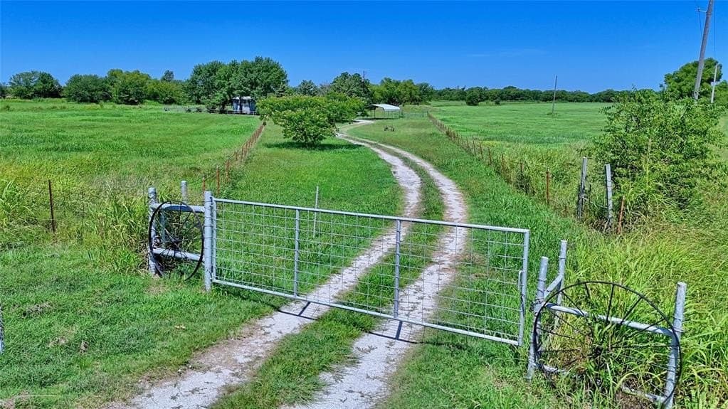 43.5 acres in Montague County - photo 10