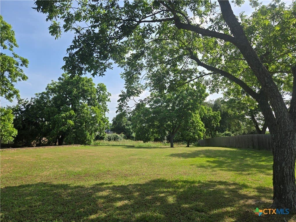 0.49 acres in Victoria County - photo 4