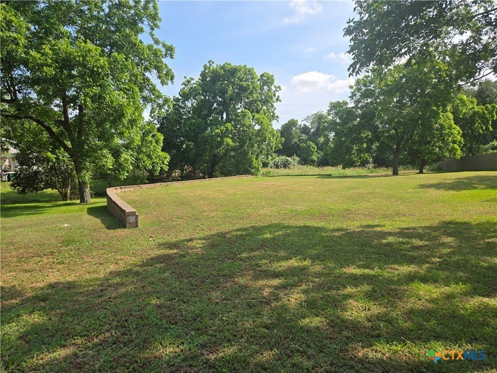 0.49 acres in Victoria County - photo 6