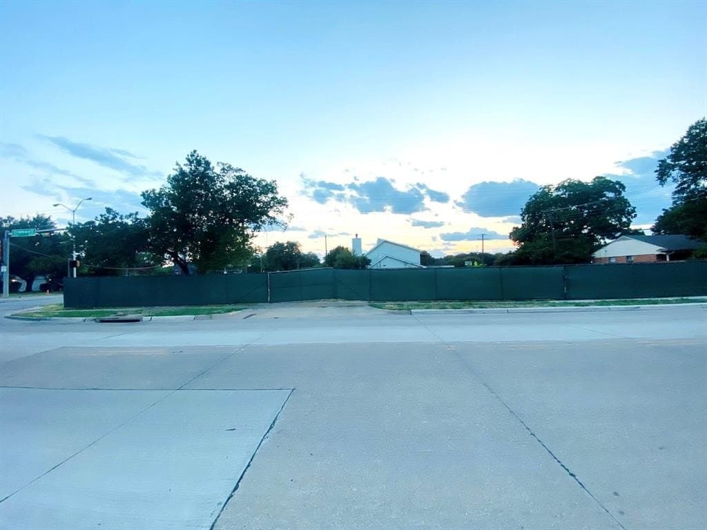 0.25 acres in Dallas County - photo 3