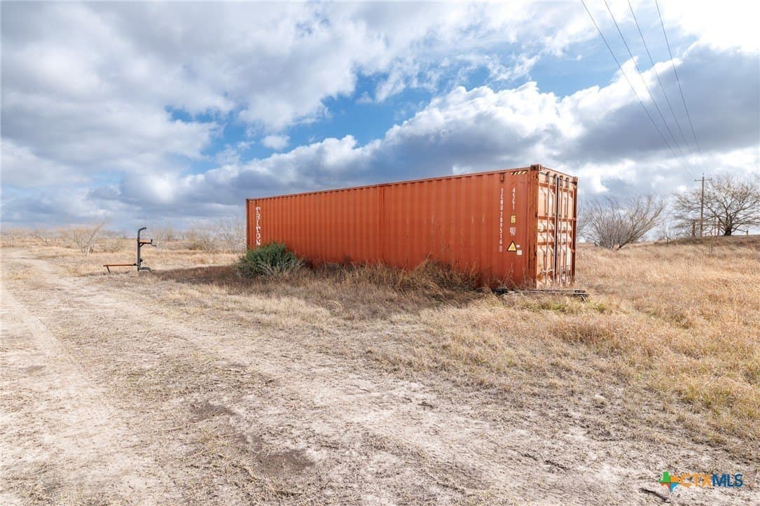 12.33 acres in Gonzales County - photo 7