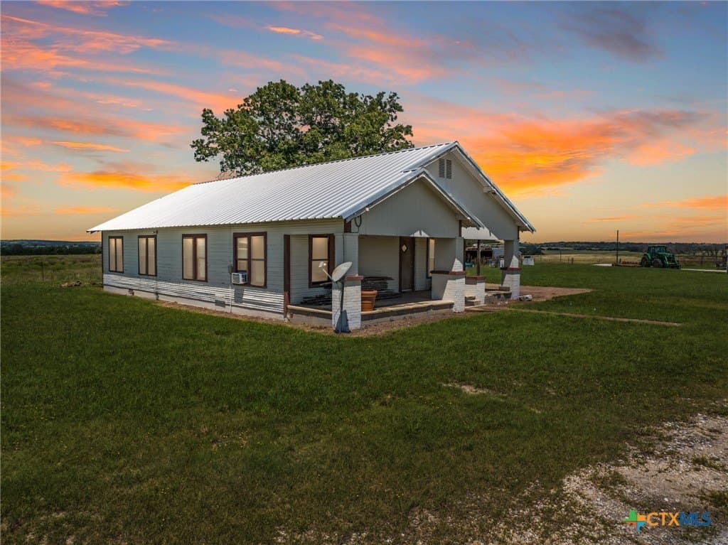 1,567 acres in Hamilton County - photo 5