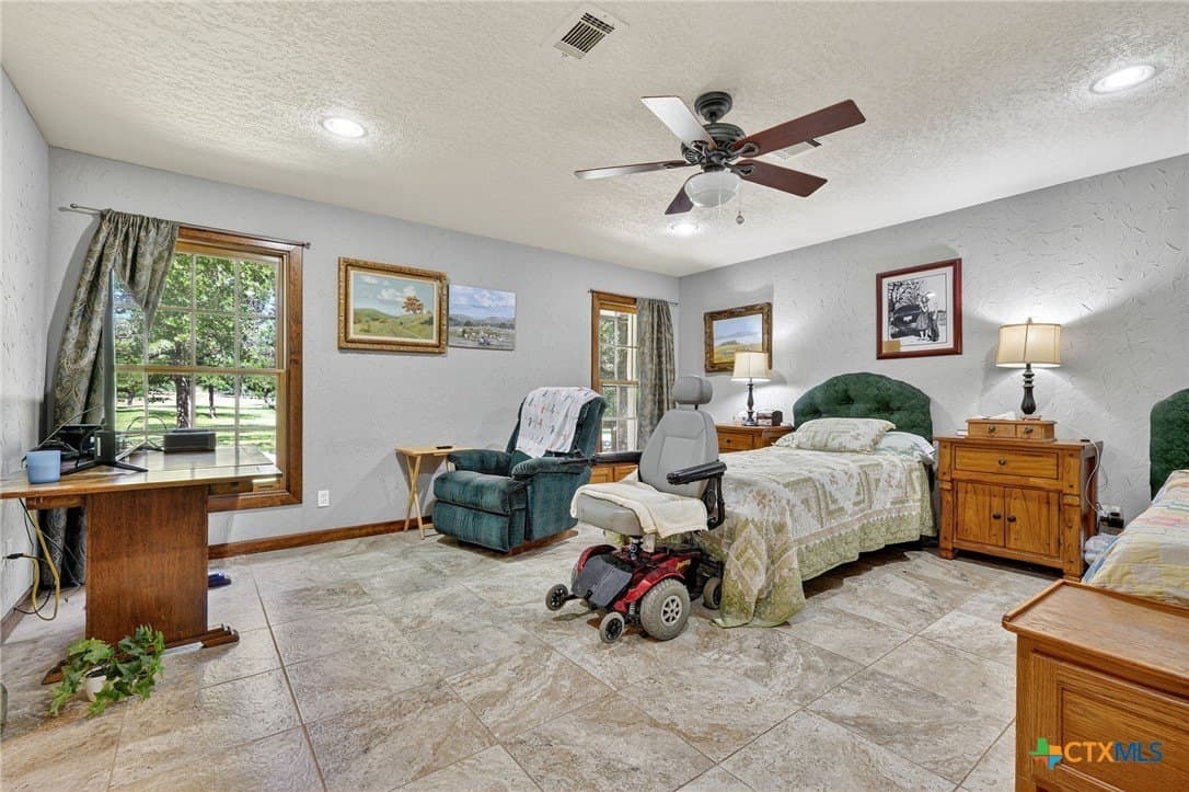 10 acres in Hamilton County - photo 24