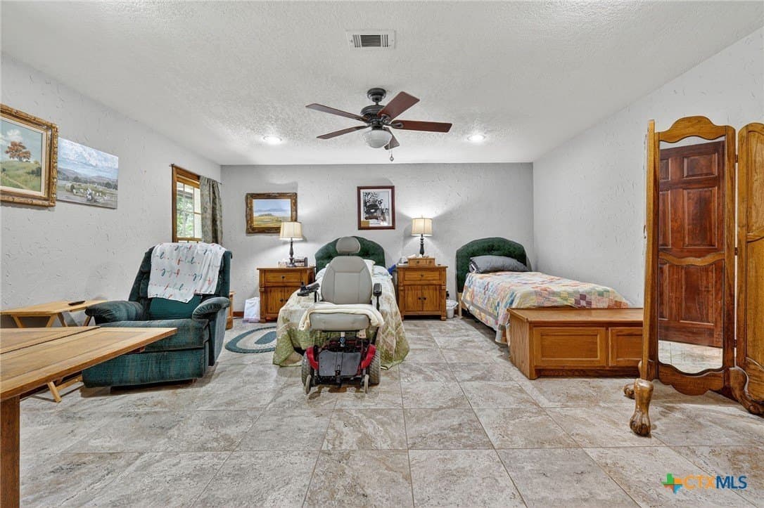 10 acres in Hamilton County - photo 25