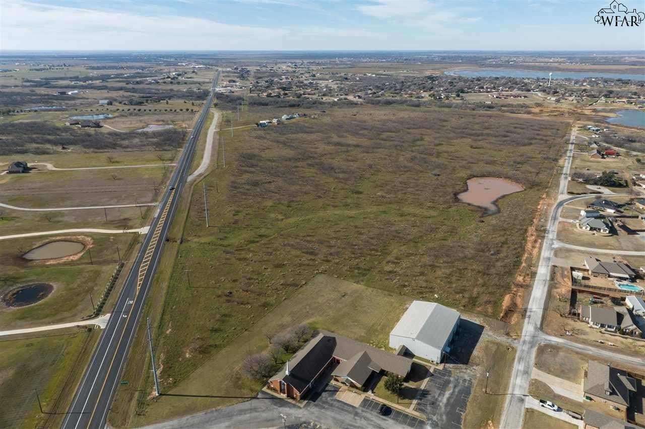 107.31 acres in Archer County - photo 4